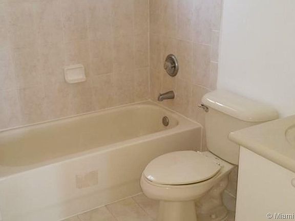 5th image of 4009 SW 156th Ave #211