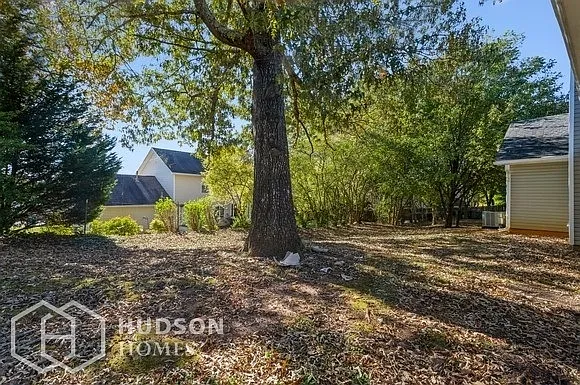 649 Fernstone Trl — Photo 11