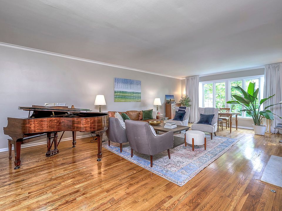 1st image of 8451 Somerset Dr