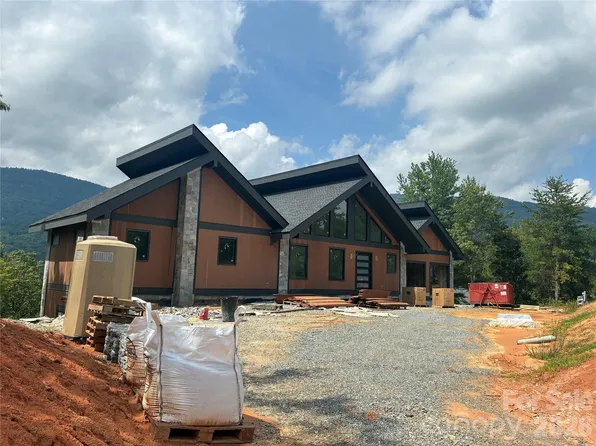 788 E Deep Gap Farm Rd, Mill Spring, NC 28756