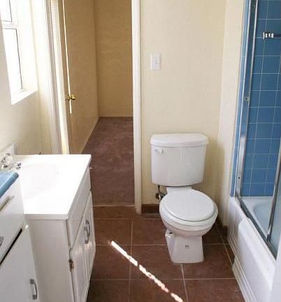 3rd image of 1151 W 88th St