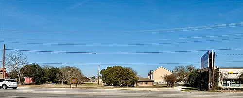 1731 S State Highway 46 Photo 1