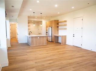 2940 Baltimore Ave #1504, Kansas City, MO 64108