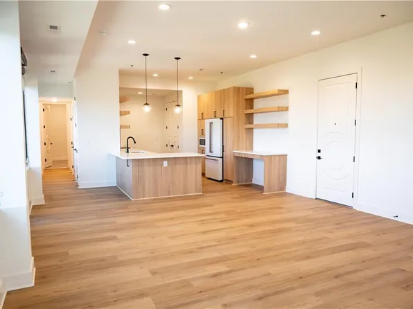 2940 Baltimore Ave #1504, Kansas City, MO 64108