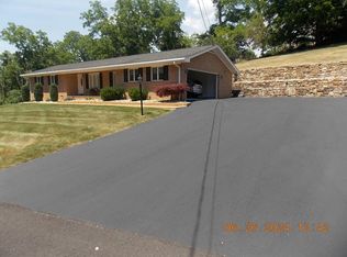 700 Cardinal Dr, Pulaski, VA 24301