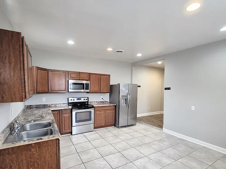 2820 Q St — Photo 17