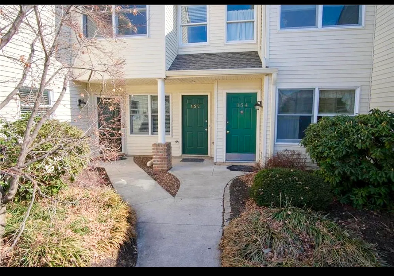 2 bed, 1116 sqft, $2,350 — Photo 1