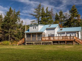 294 Bruce Point Rd, Saint George's Parish, PE C0A 1G0