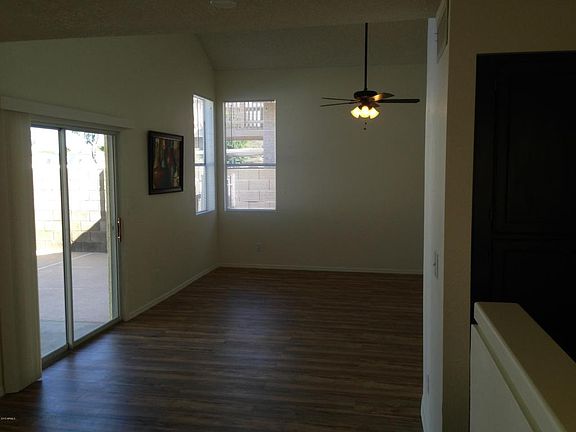5th image of 4052 E Woodland Dr