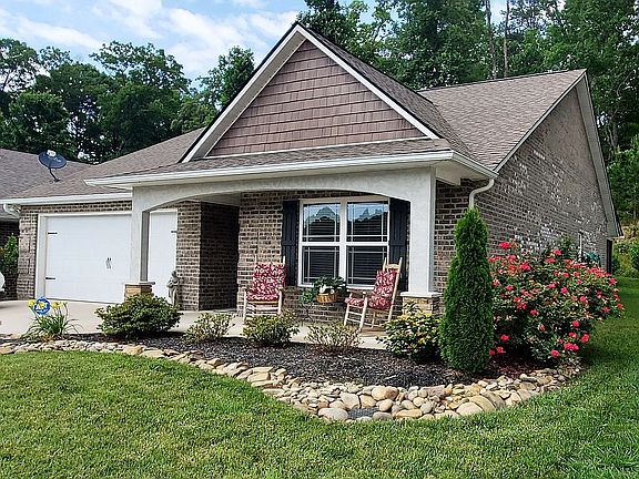 2nd image of 148 Ann Cove Ln