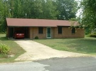 300 E Valley Dr, Pontotoc, MS 38863