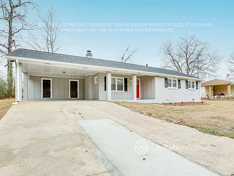 6647 Forestdale Ln — Photo 2