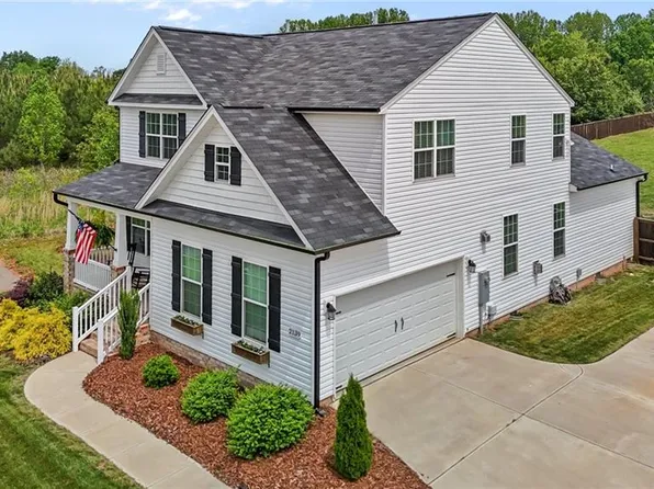 2139 Crosswind Dr, Graham, NC 27253