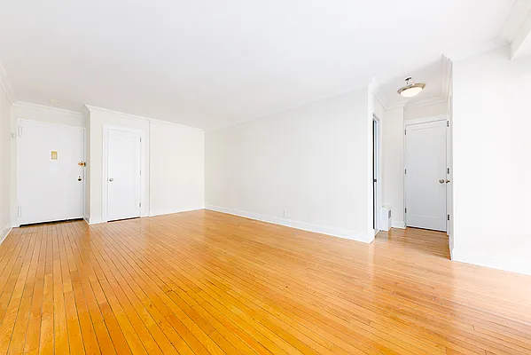 Rented by A&E Real Estate Management | media 12