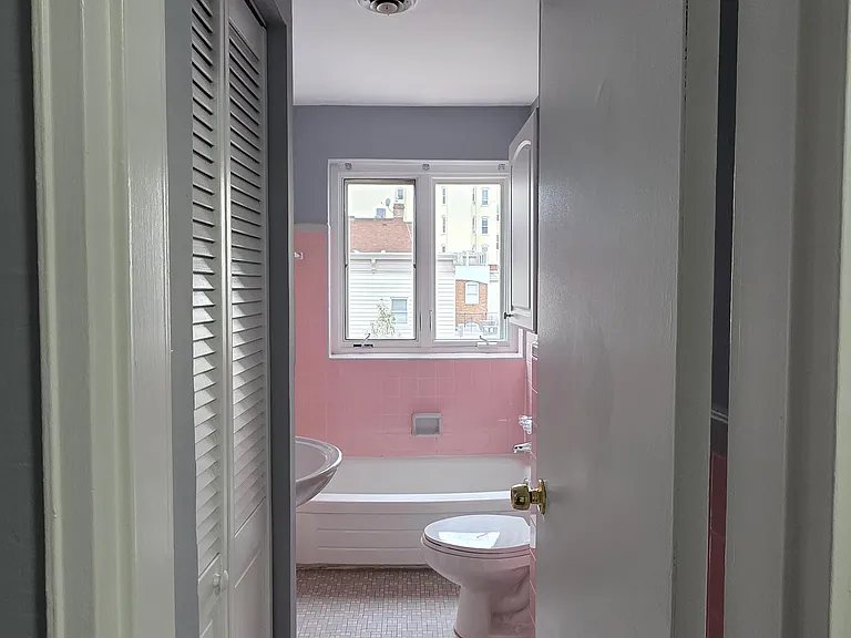 5 4th St NE #1 — Photo 16