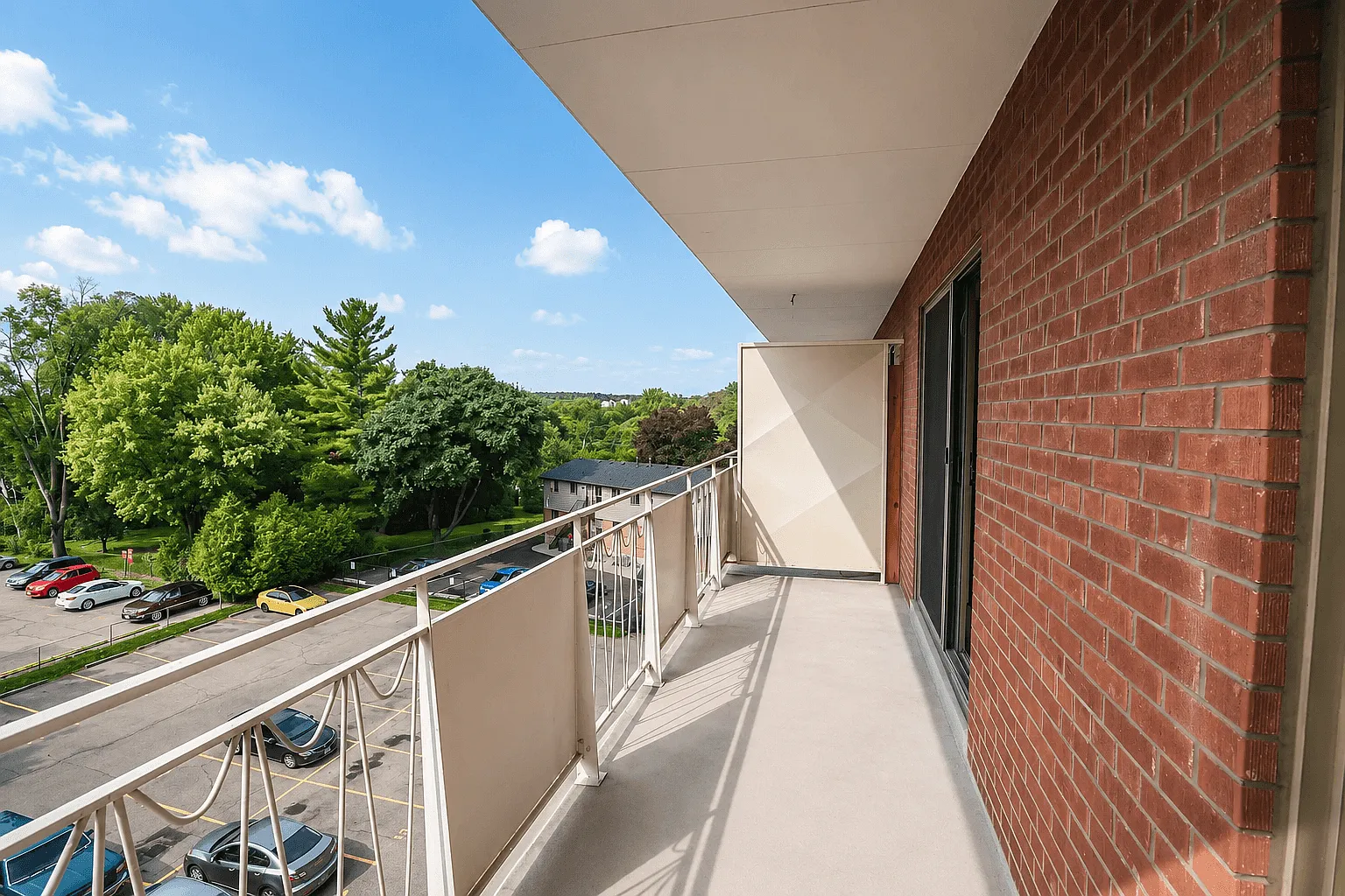 Birchwood Apartments — Photo 1