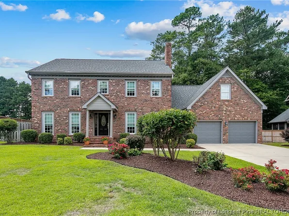 608 Ravencroft Ct, Fayetteville, NC 28314