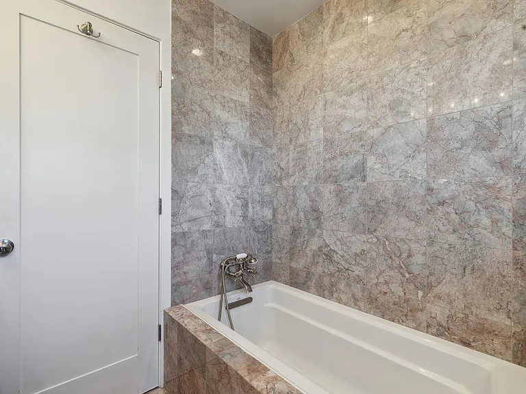 Primary bathtub