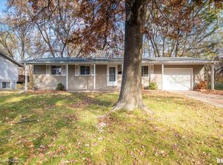 6210 N Hamilton Rd, Peoria, IL 61614