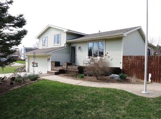 6124 Nancy St, Lansing, MI 48911