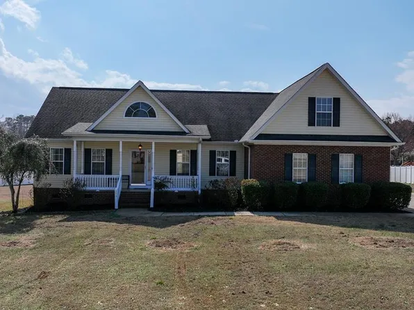 104 Kinton Ct, Greenwood, SC 29649