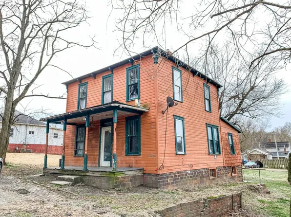 8 Barbour St, Glouster, OH 45732