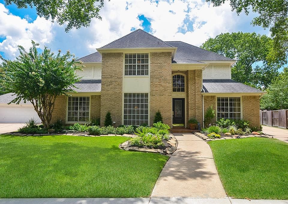 1st image of 3827 W Wisteria Cir