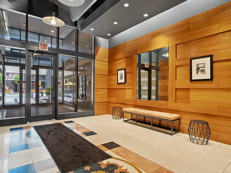 1212 N Wells St #302 — Photo 26