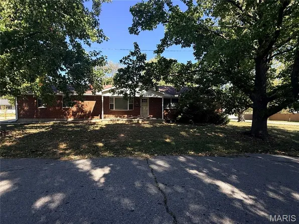 625 Clara Ave, Warrenton, MO 63383