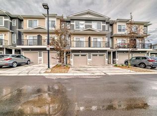 710 W Sage Hill Grv NW, Calgary, AB T3R 2A2