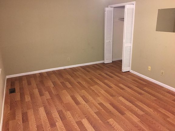 4th image of 119 Rollingwood Dr #119