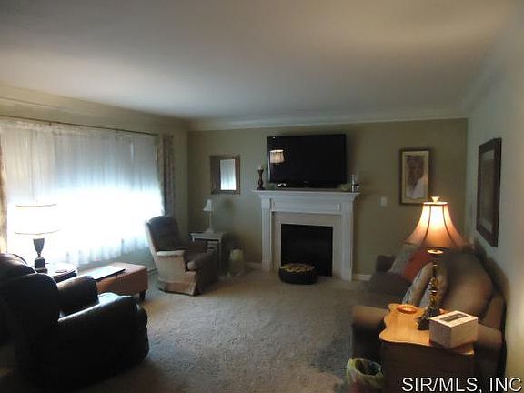 3rd image of 675 W Center St