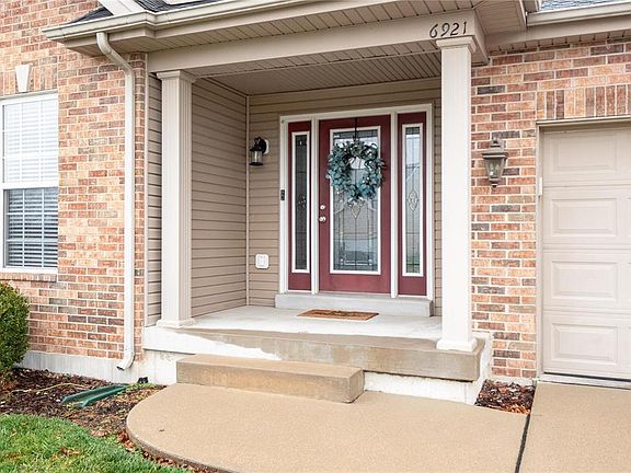 3rd image of 6921 Arbor Cove Dr