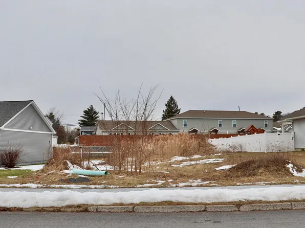 20 Louisiana Ave, Plattsburgh, NY 12903