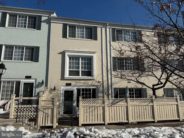 1463 N Van Dorn St, Alexandria, VA 22304