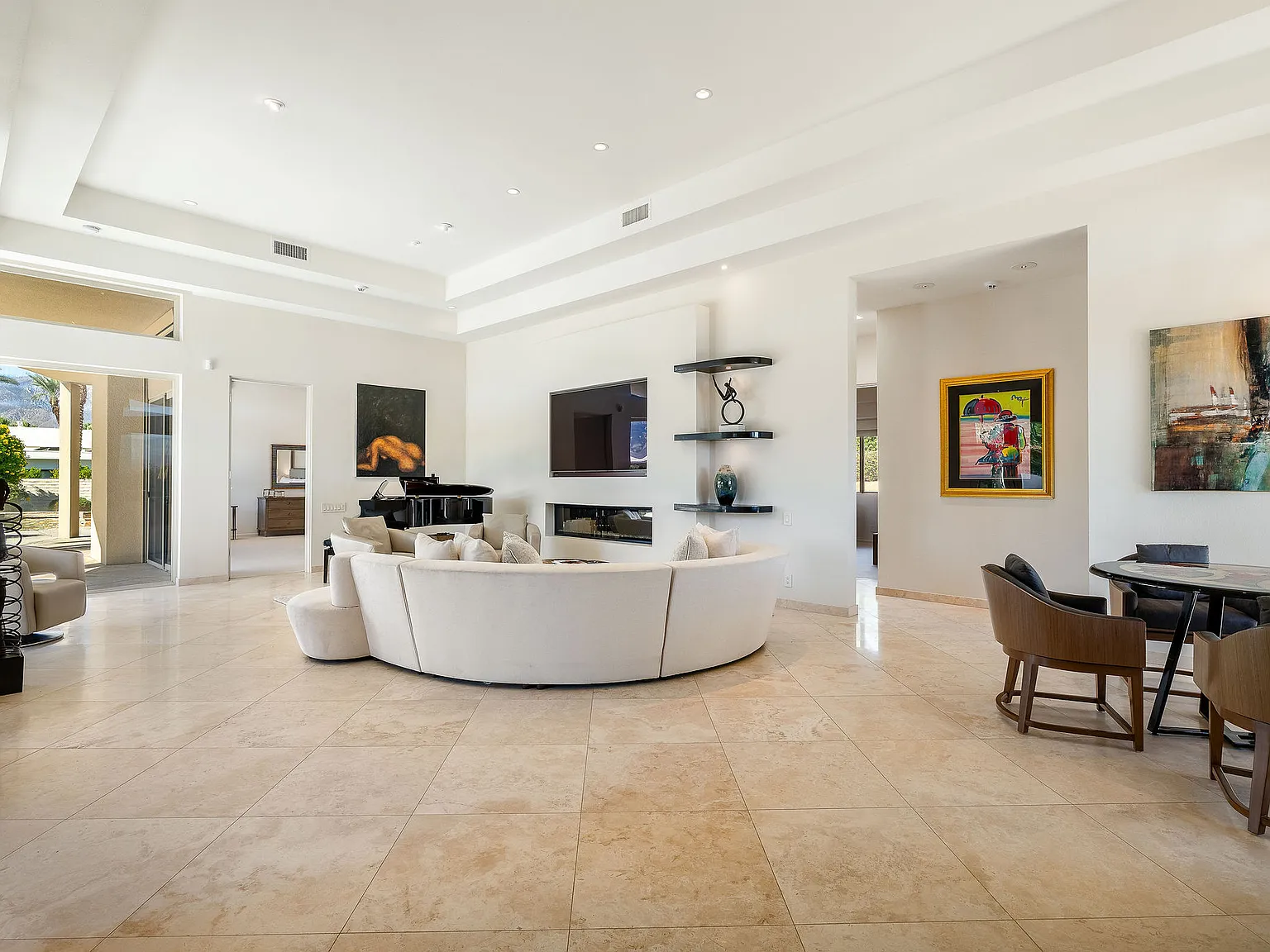 4 bed, 4110 sqft, $20,000 — Photo 3
