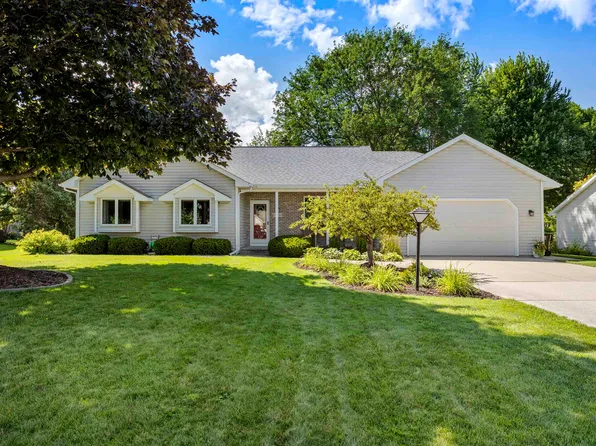 N9583 Diamond Ct, Appleton, WI 54915