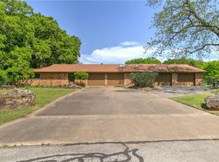 1200 Alvarado St, Cleburne, TX 76031