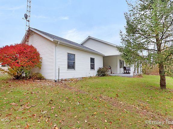 5th image of 15241 Snauble Ave NE
