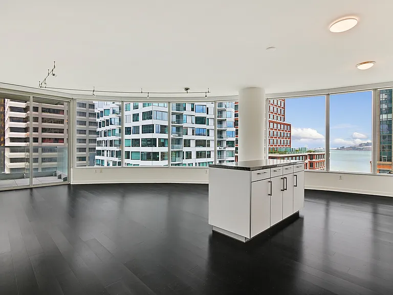 301 Main St #11B — Photo 6