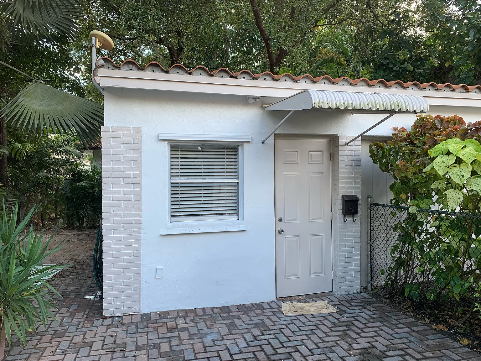1 bed, $2,000 — Photo 2