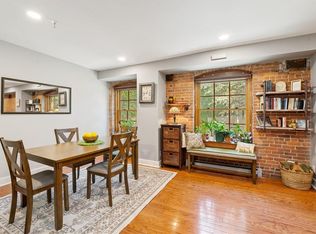 555 S Water St APT 231, Providence, RI 02903