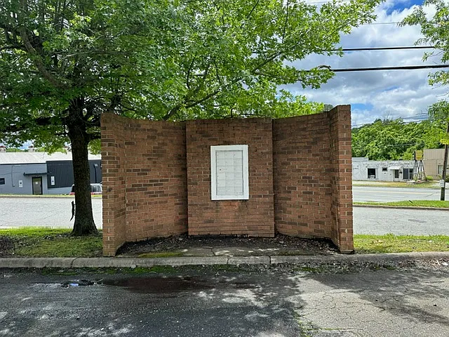 2 bed, 900 sqft, $975 — Photo 2
