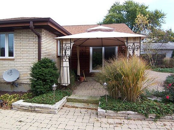 3rd image of 2211 Witchwood Ln
