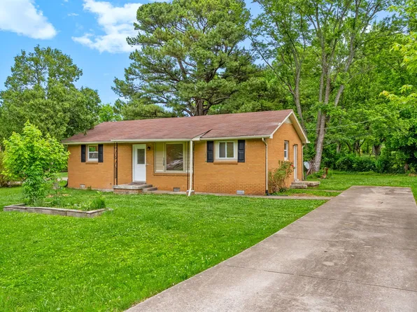 108 Charlemagne Blvd, Clarksville, TN 37042