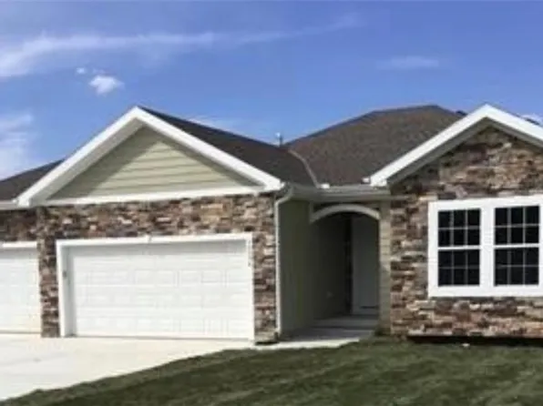 10506 Augusta Dr, Kansas City, KS 66109