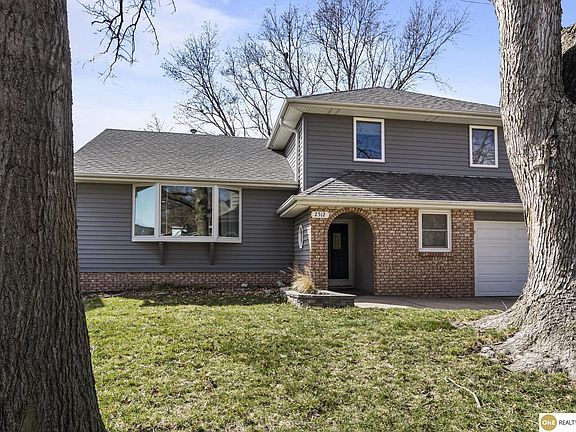 3rd image of 2512 S 138th St
