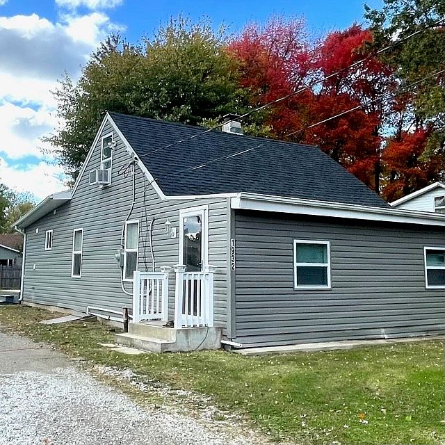 1st image of 1932 Cole Dr