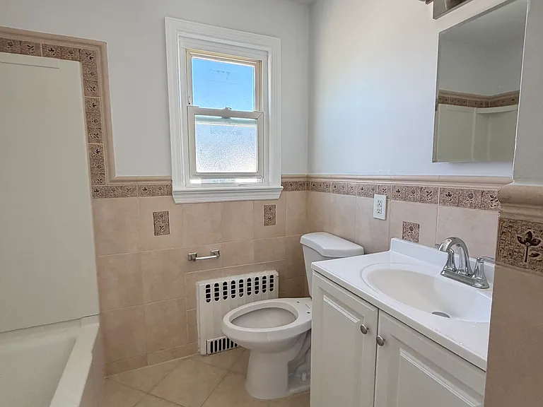 69 La Salle Ave #2 — Photo 9