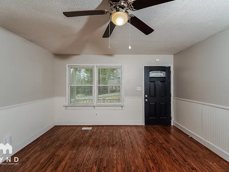 6538 Mountain Heights Rd — Photo 5